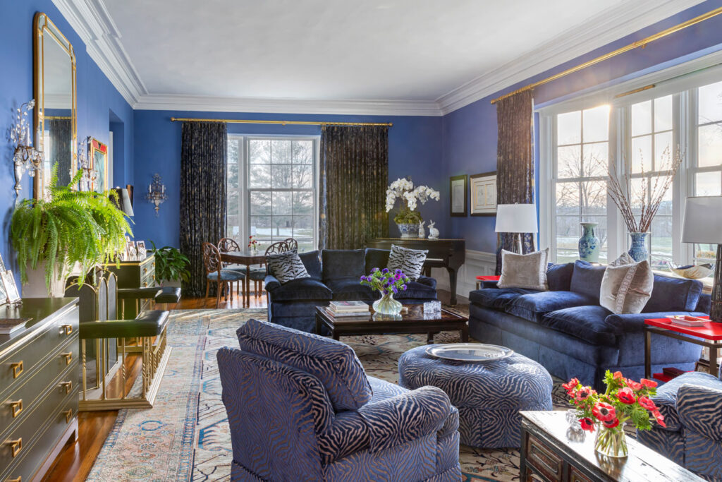 Virginia Estate - Living Room